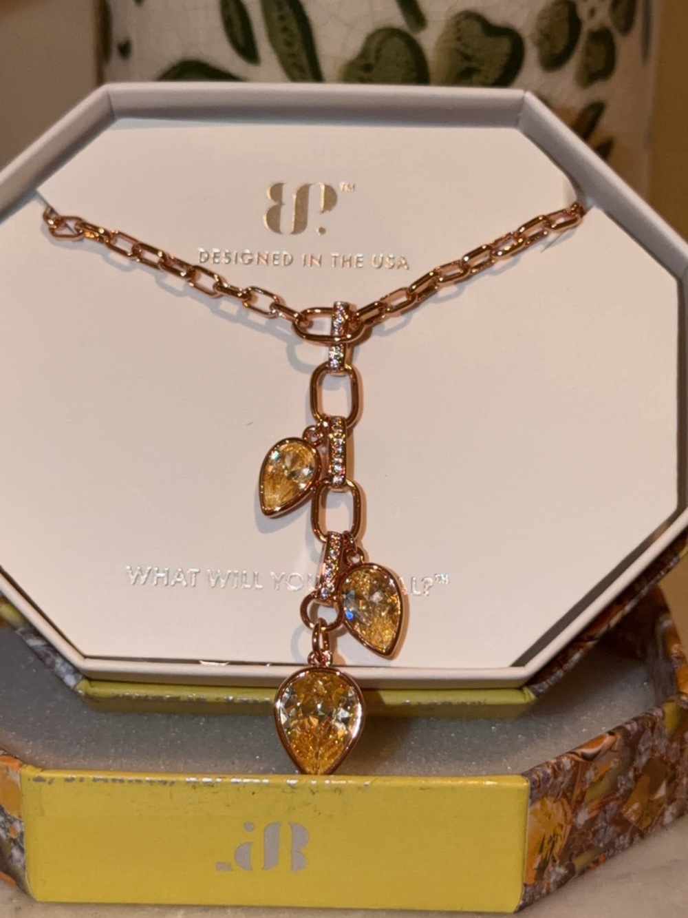 Bomb Party revealed necklace